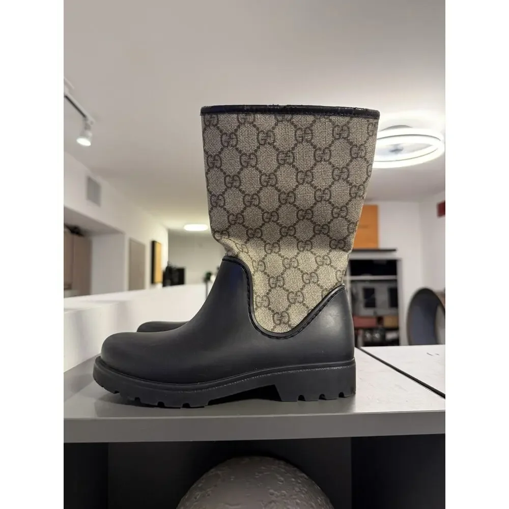 Gucci GG Supreme Monogram Rubber Rain Boots Black Beige Size 32 Italy